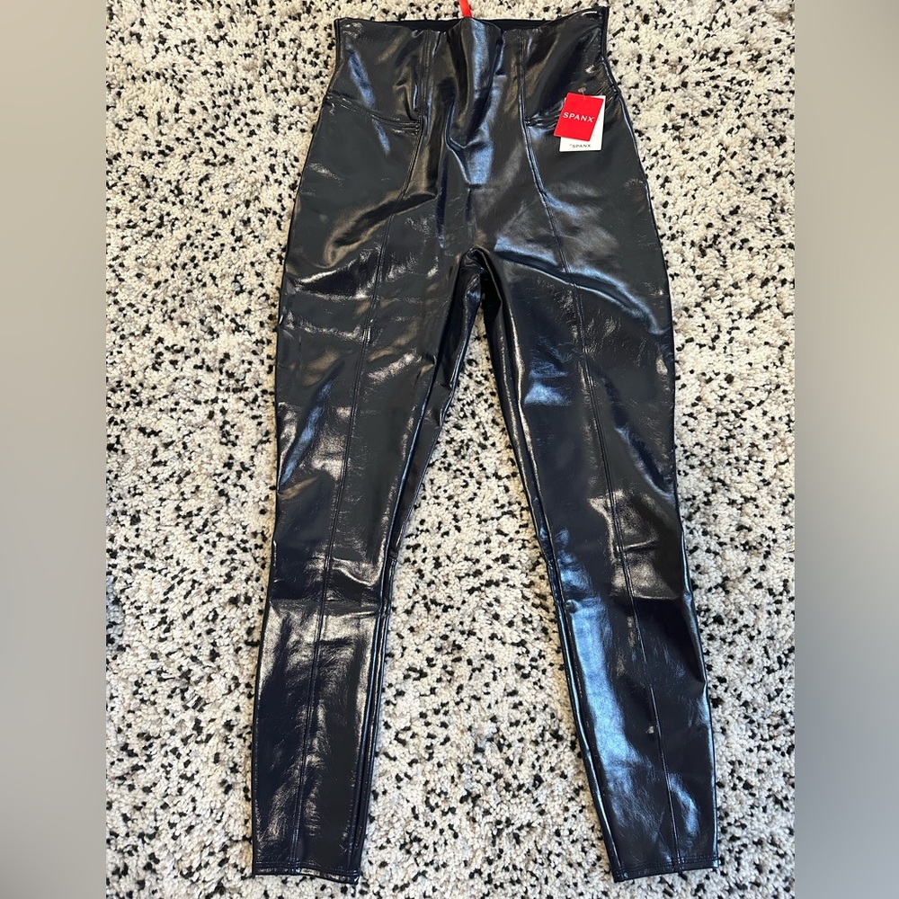 Spanx Medium Navy Blue Faux Patent Leather Leggings - New !